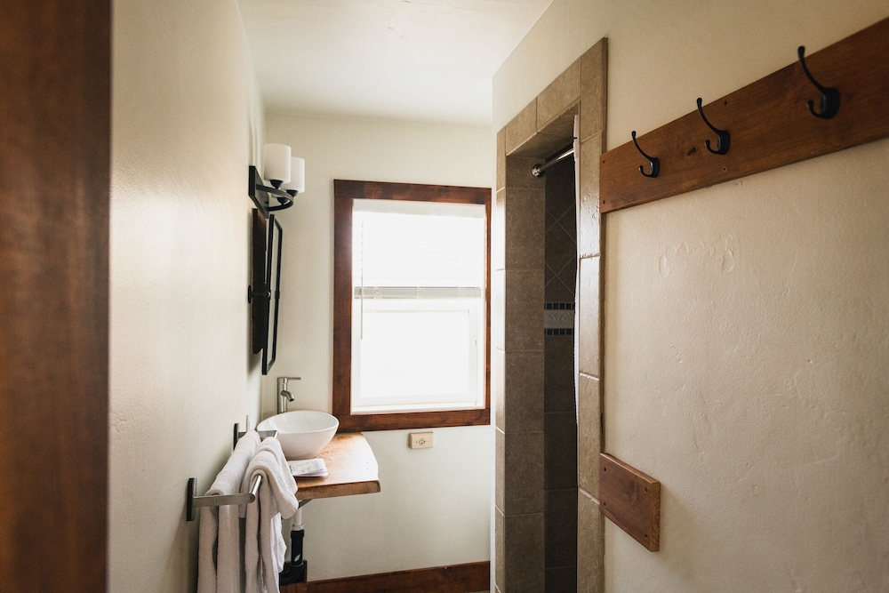 Left Coast Lodge - photo 51