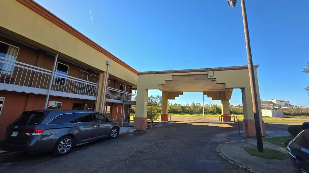Diamond Inn Motel By OYO Jackson Hwy 80 I 20 - photo 16