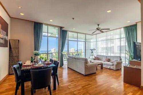 Exquisite Sea View Luxury Apartment Veloche group — 4-Star Luxury Hotel in Ban Karon, Thailand