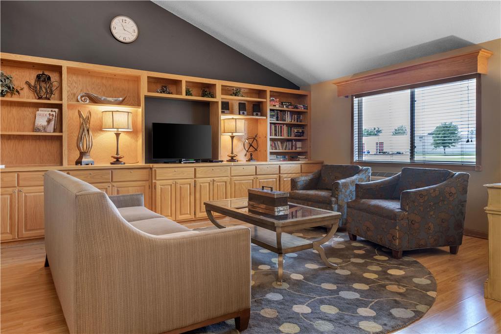 SureStay Plus Hotel by Best Western Litchfield - photo 3