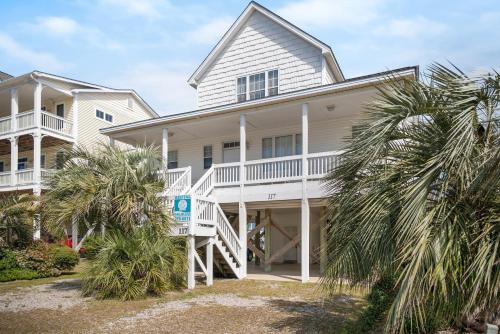 A Bit O'Heaven by Oak Island Accommodations - photo 16
