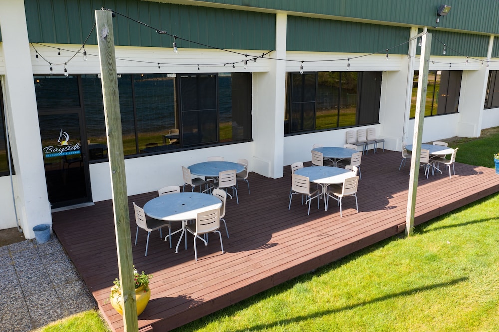 Tawas Bay Beach Resort - photo 53