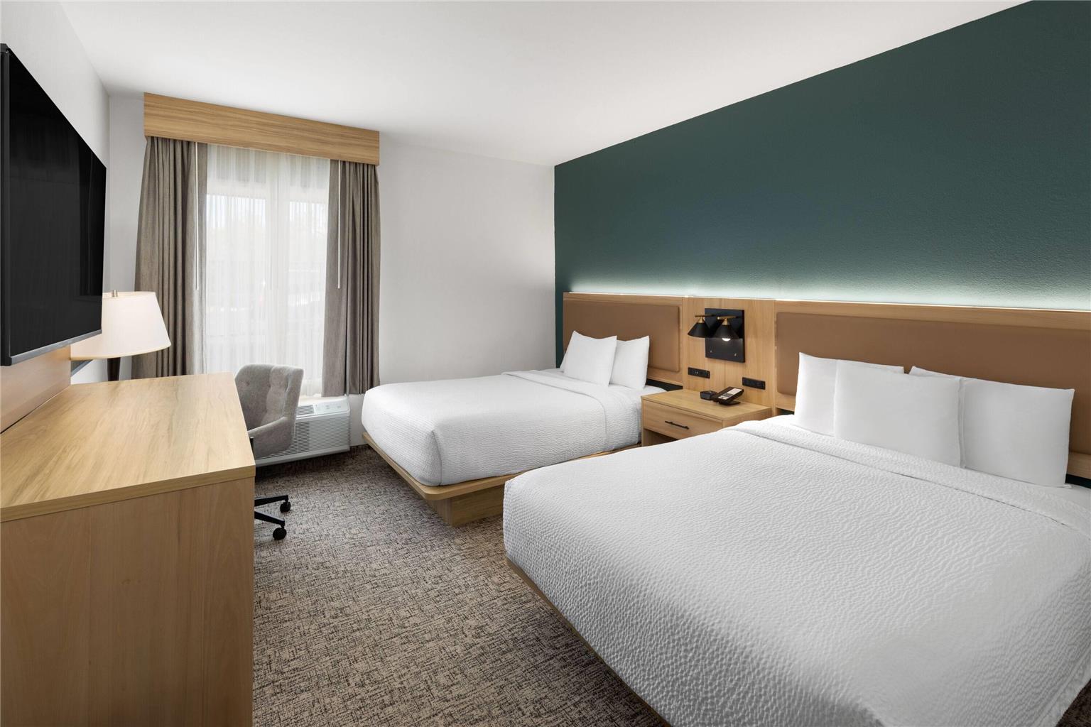 La Quinta Inn & Suites by Wyndham Lexington South Hamburg - photo 31
