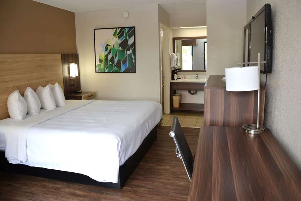 Baymont by Wyndham Santee - photo 9