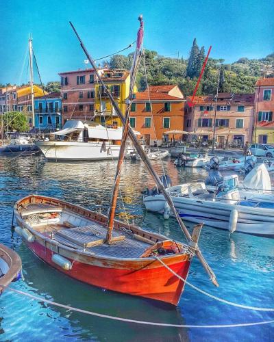 Cinque terre Le Grazie On the Waterfront — 4-Star Luxury Hotel in Portovenere, Italy