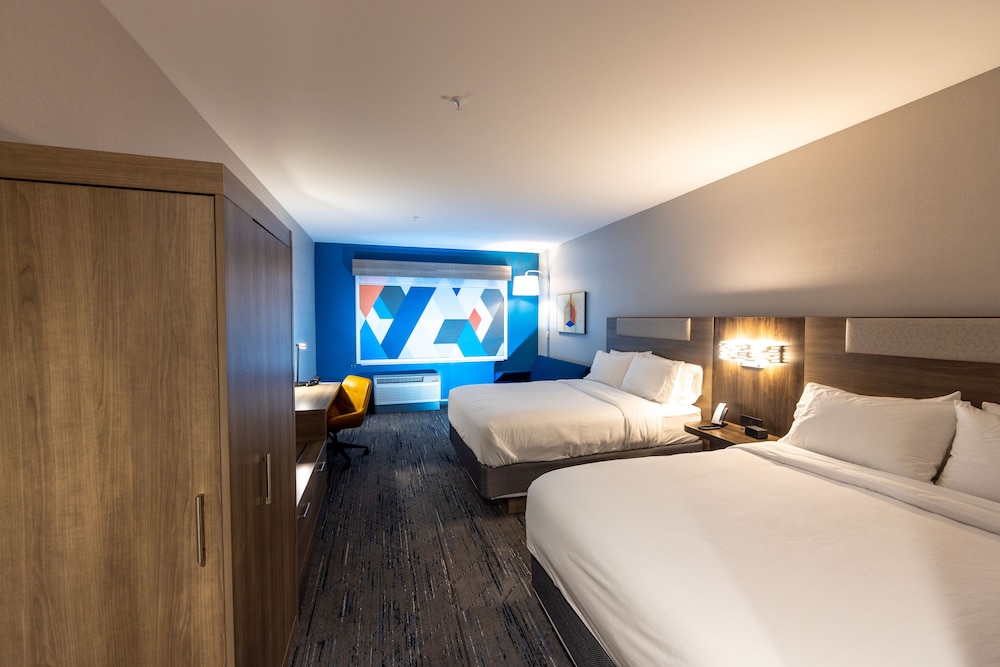 Holiday Inn Express & Suites Harrisonburg University Area by IHG - photo 21