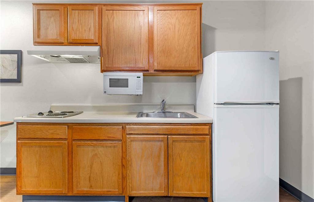 WoodSpring Suites Fort Myers Southeast - photo 13