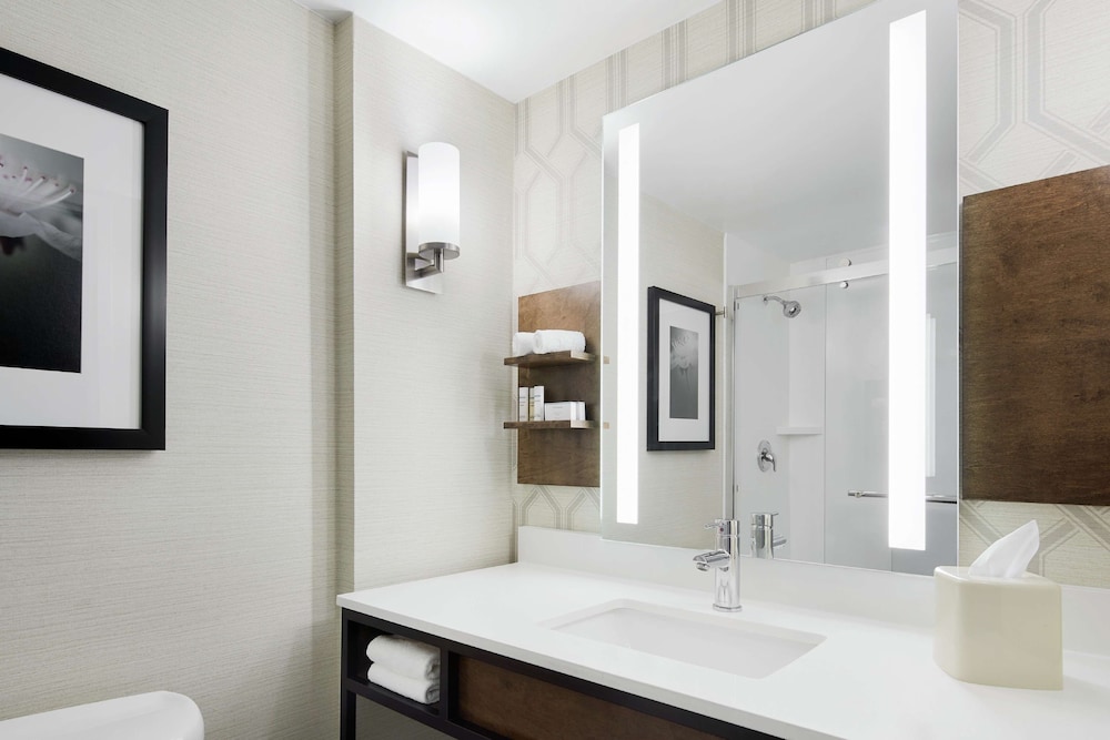 Hilton Garden Inn Cincinnati Northeast - photo 14