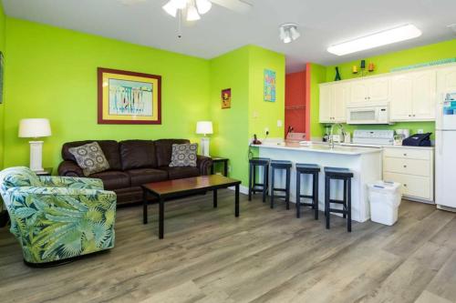Plum Cute by Meyer Vacation Rentals — 4-Star Luxury Hotel in Gulf Shores, United States
