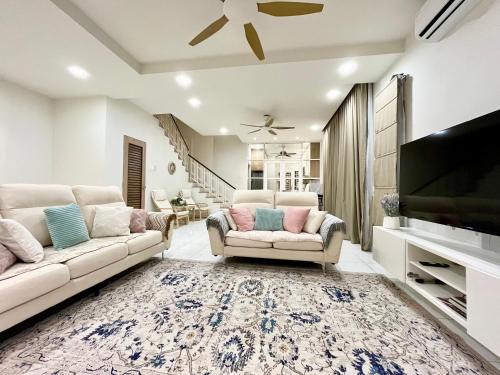 Serene Homestay Semenyih Endlot House 4BR for 11 pax — 4-Star Luxury Hotel in Semenyih, Malaysia