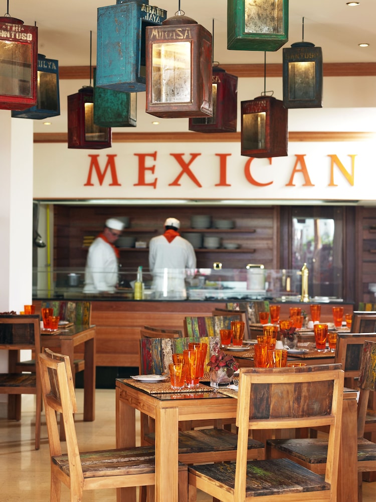 מזון ומשקאות