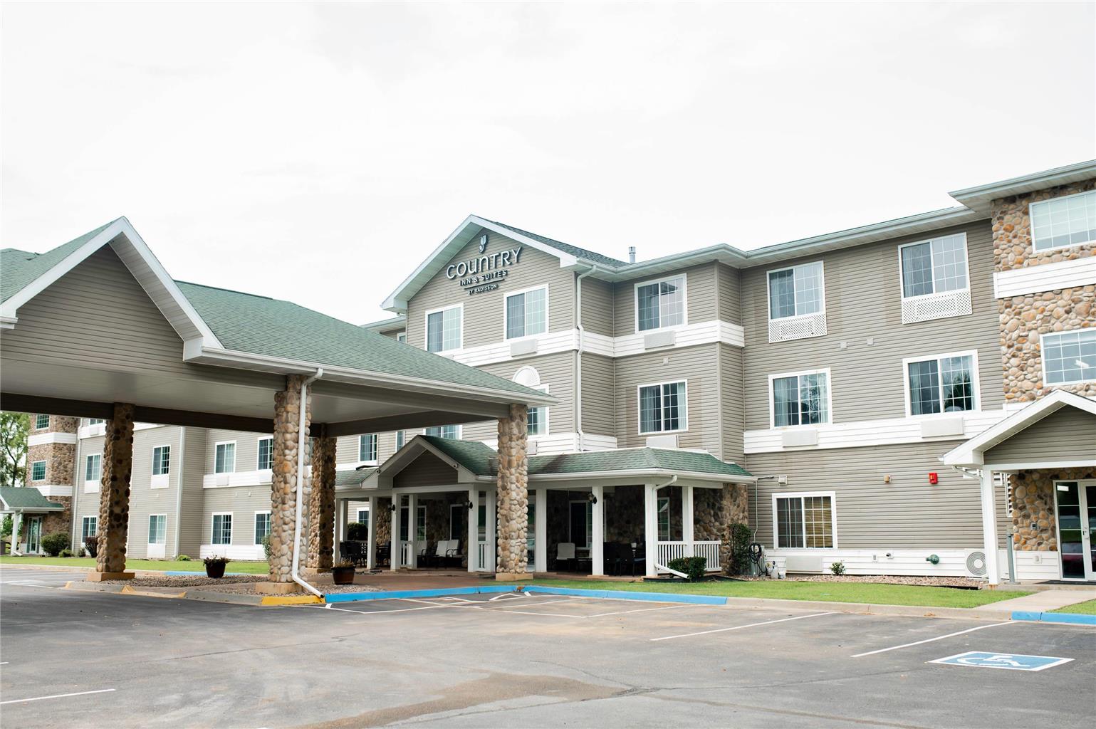 Country Inn & Suites by Radisson Prairie du Chien - photo 4