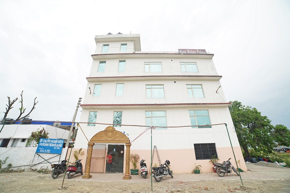 OYO 30480 Hotel Mohan Palace in Haldwani, India