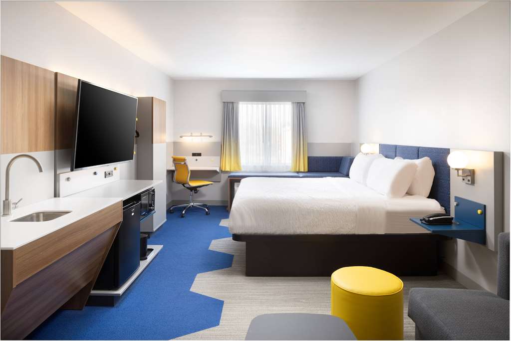 Microtel Inn & Suites by Wyndham Macedon - photo 26