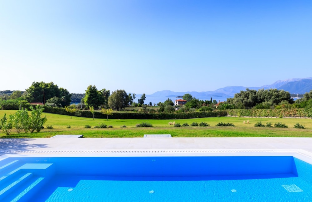Varko Apollo in Lefkada — Unknown City — photo 2