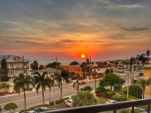 Treasure Island beach retreat — 4-Star Luxury Hotel in Saint Pete Beach, United States