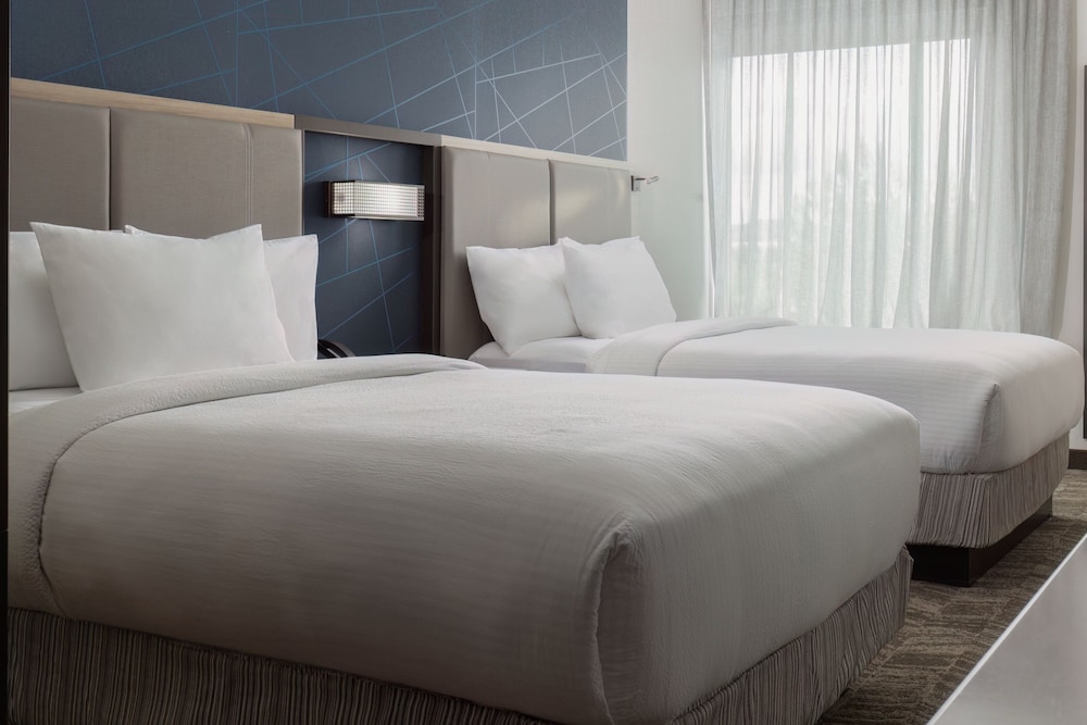 SpringHill Suites by Marriott Pleasanton - photo 10