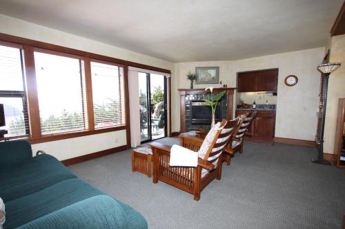 Elk Cove Inn & Spa - photo 23