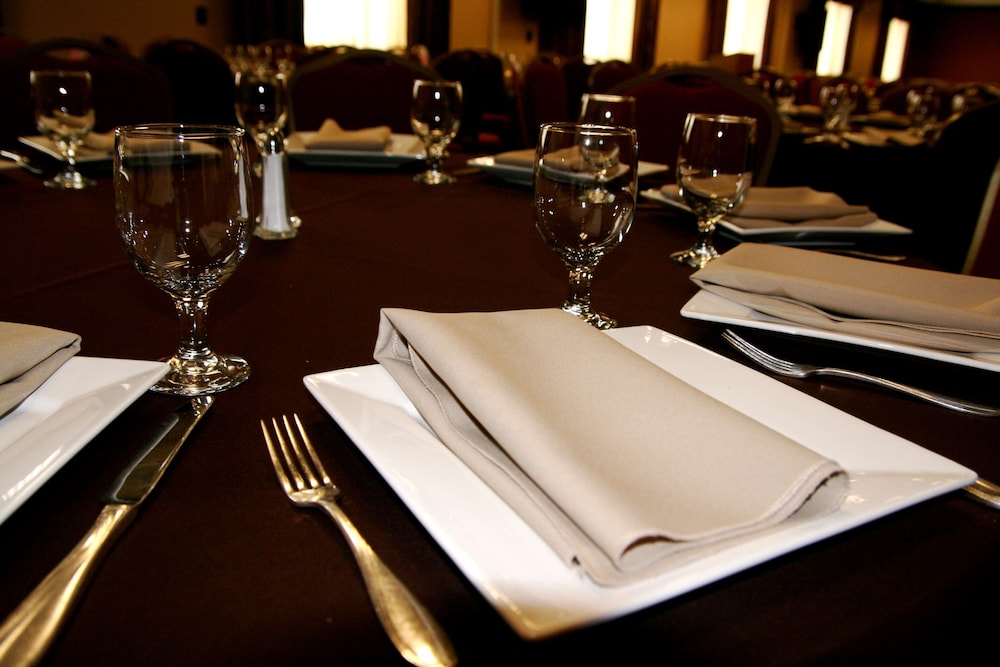 Hampton Inn & Suites Folsom - photo 81
