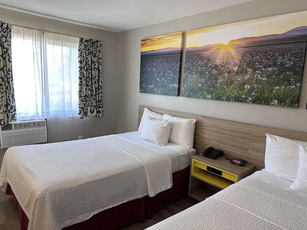 Days Inn by Wyndham San Marcos - photo 9