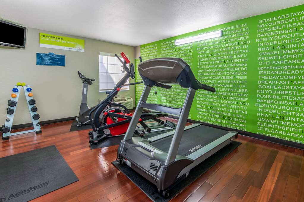 La Quinta Inn by Wyndham San Antonio Brooks City Base - photo 10
