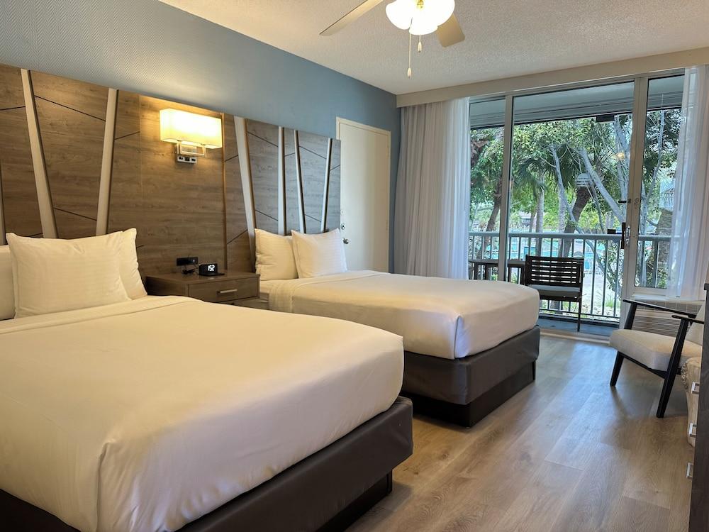 SkyBeach Resort - photo 7