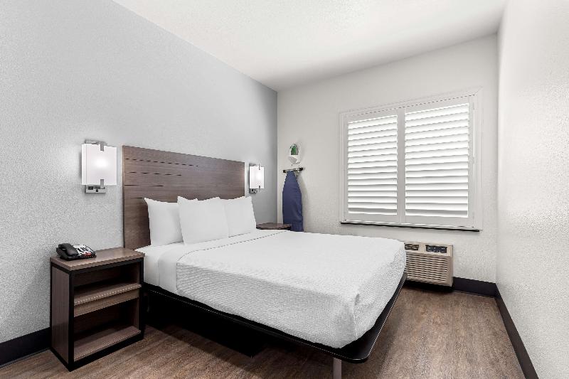 SureStay by Best Western Livingston Merced County - photo 7