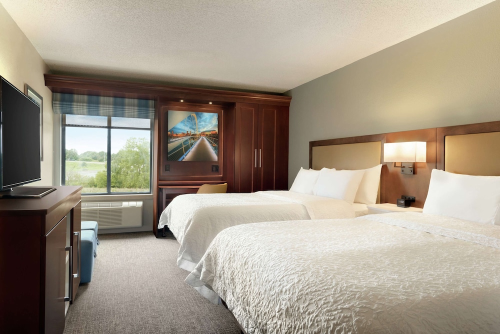 Hampton Inn West Des Moines Lake Drive - photo 13