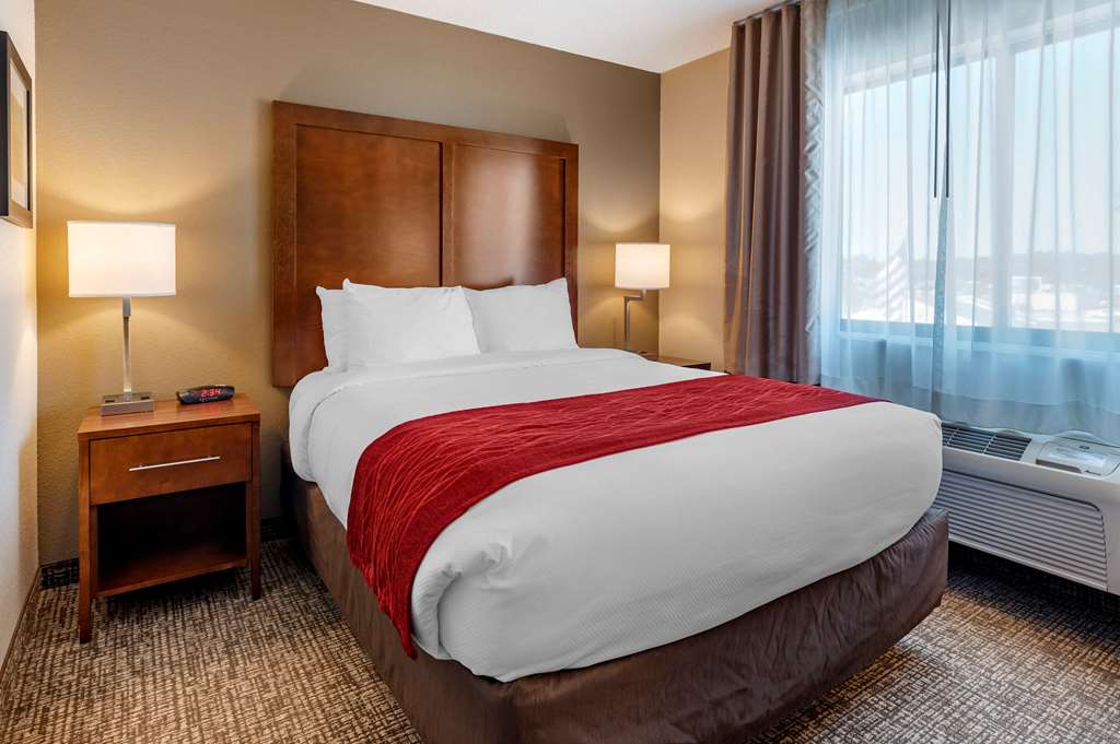 Comfort Inn La Porte - photo 7