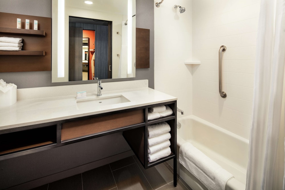 Hilton Garden Inn Sacramento Airport Natomas - photo 21