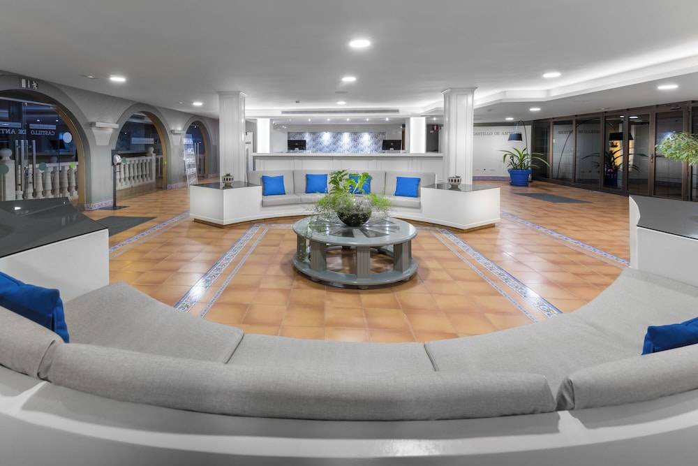 Elba Castillo San Jorge & Antigua Suite Hotel — Antigua — photo 2