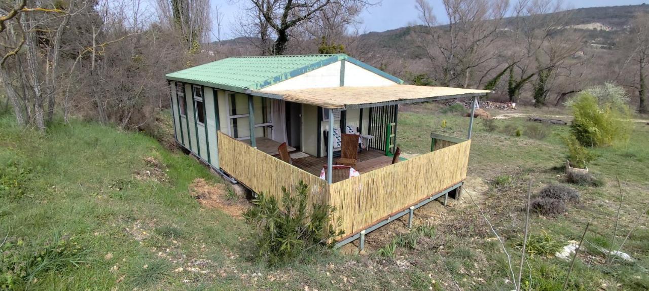 Chalets Dans Le Luberon — Unknown City — photo 3