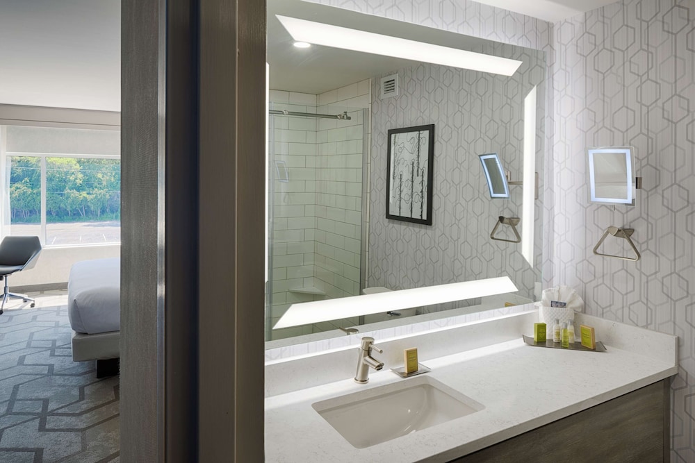 The Kingsley Bloomfield Hills a DoubleTree by Hilton - photo 61