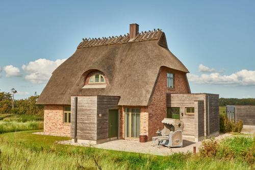 Reetdorf Geltinger Birk Künstlerkate Nehrung in Kappeln, Germany