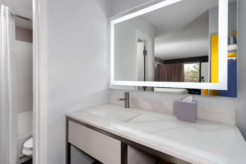 Days Inn by Wyndham Baltimore Northwest - photo 28