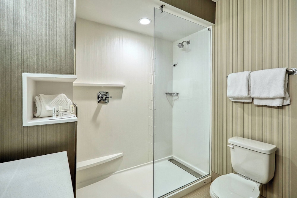 Courtyard by Marriott North Brunswick - photo 19