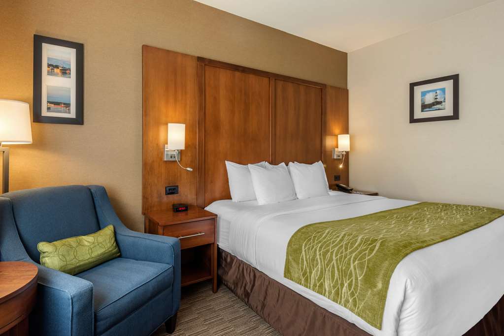 Comfort Inn Ellsworth Bar Harbor - photo 8