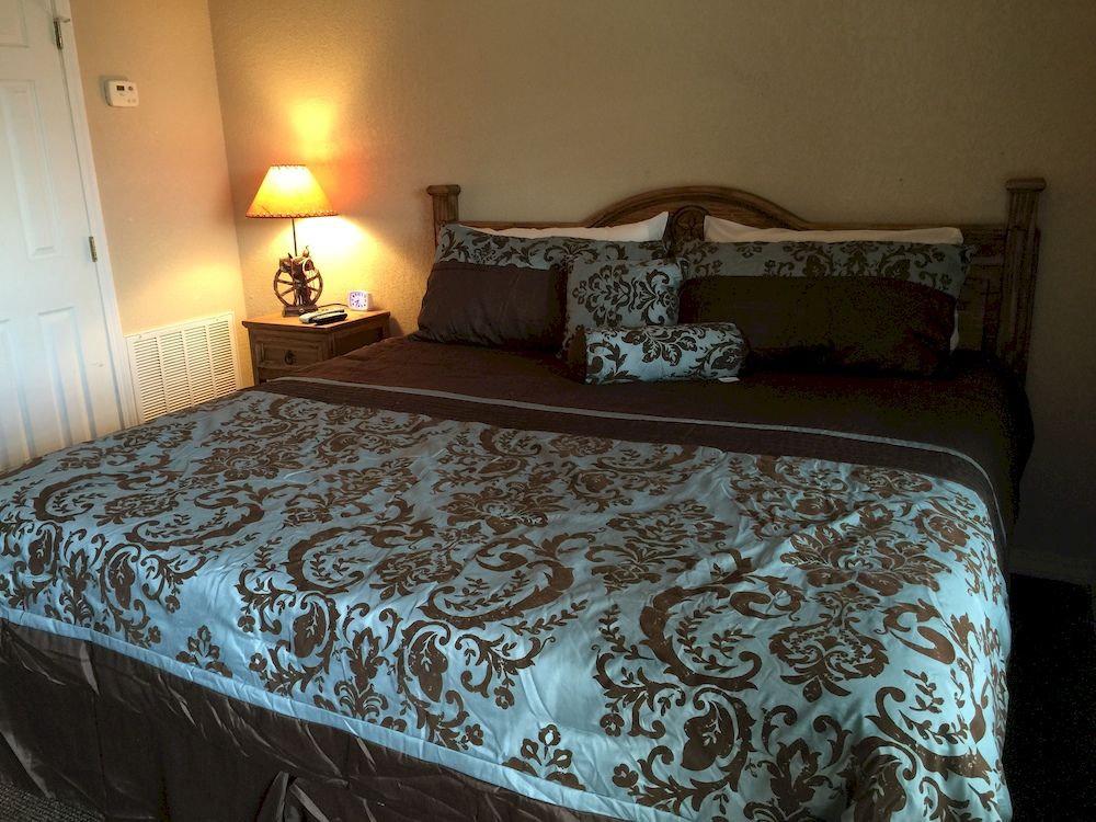 Canyon Springs Resort - photo 8