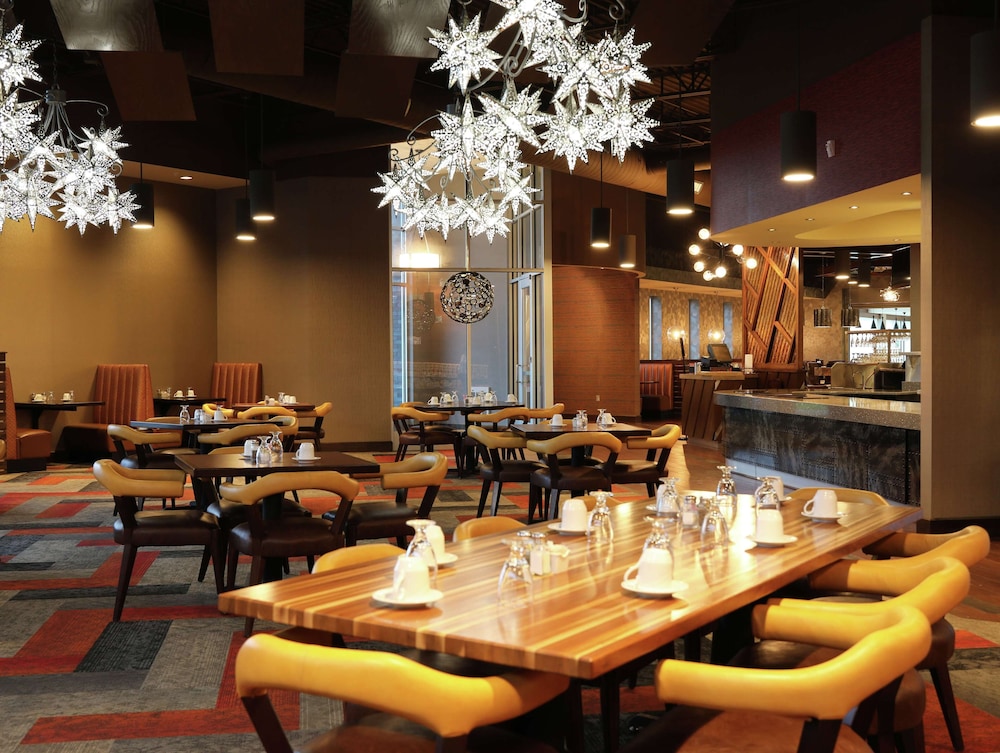 DoubleTree by Hilton Omaha Southwest - photo 25