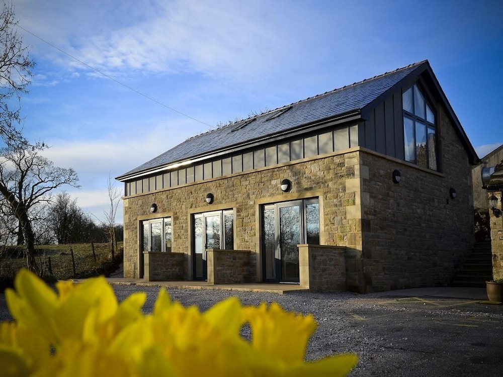 The 3 Millstones Inn - carbon neutral hotel in Clitheroe