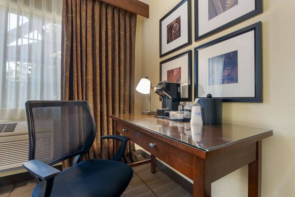 Best Western Plus Boomtown Casino Hotel - photo 22
