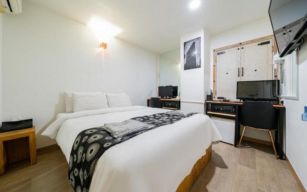 Goyang Hwajeong Vole Hotel in Goyang-Si, South Korea