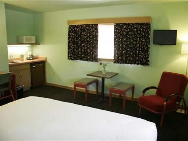 Holiday Music Motel - photo 22