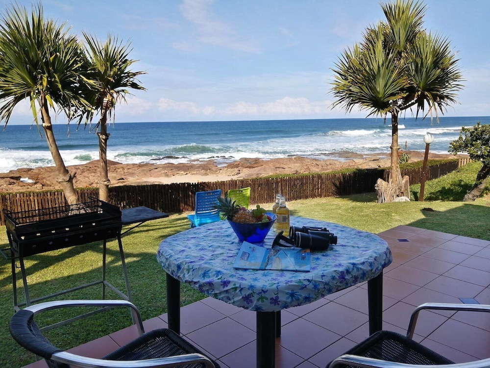 Southern Comfort Periwinkle — 4-Star Luxury Hotel in Margate, South Africa