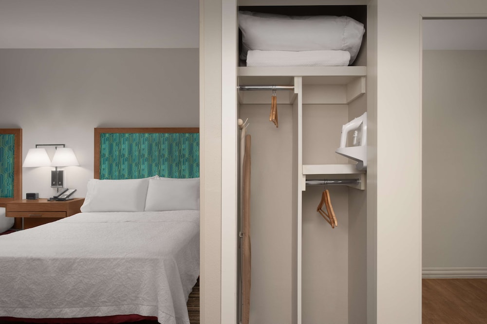 Hampton Inn & Suites Orangeburg - photo 4