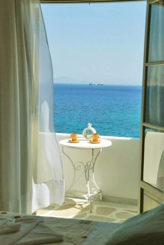 Vrohaki Studios & Rooms — 4-Star Luxury Hotel in Paros, Greece