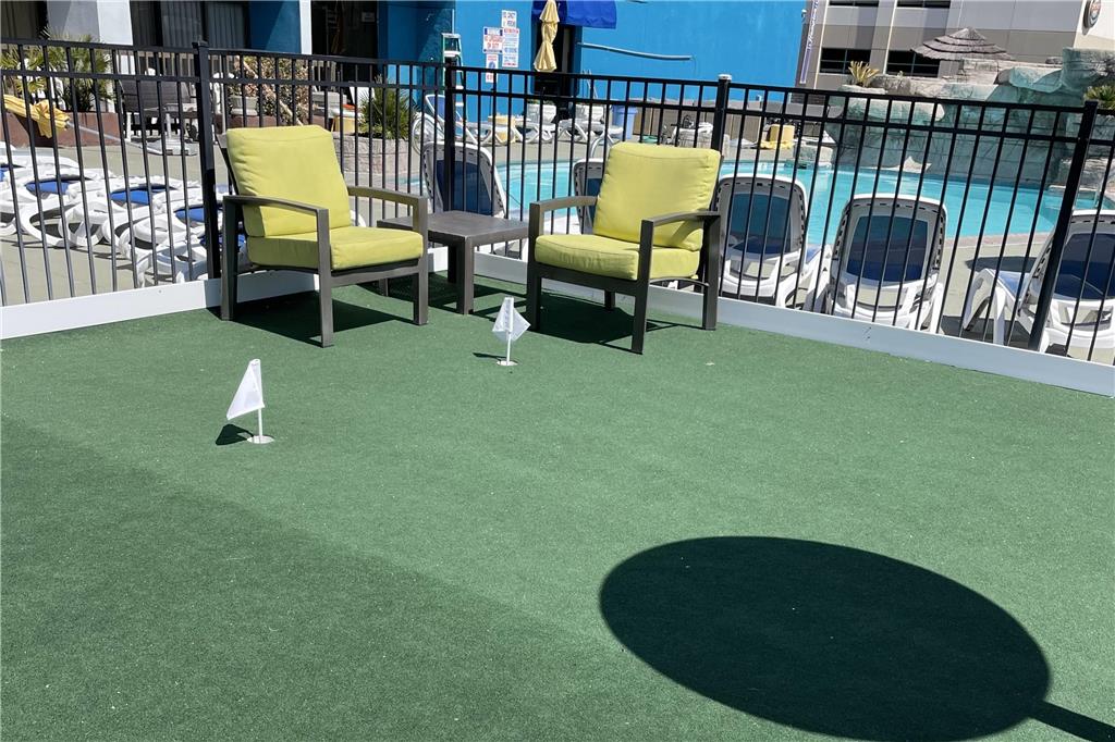 Days Inn by Wyndham Virginia Beach At The Beach - photo 13