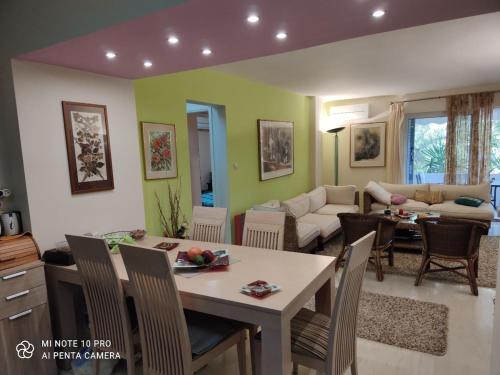 beautiful beach apartment in Kavouri — 4-Star Luxury Hotel in Athens, Greece
