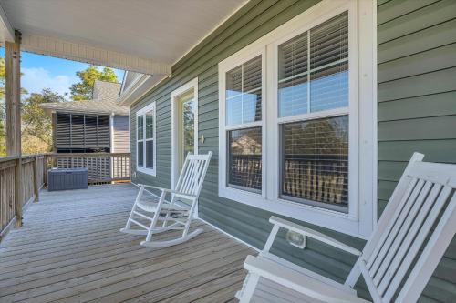 All Summer Long by Oak Island Accommodations - photo 22
