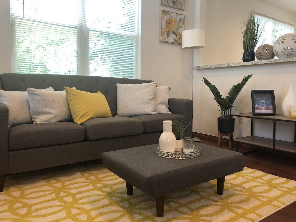 Eviestays Studio Close To Ou Downtown 12952402 — Norman